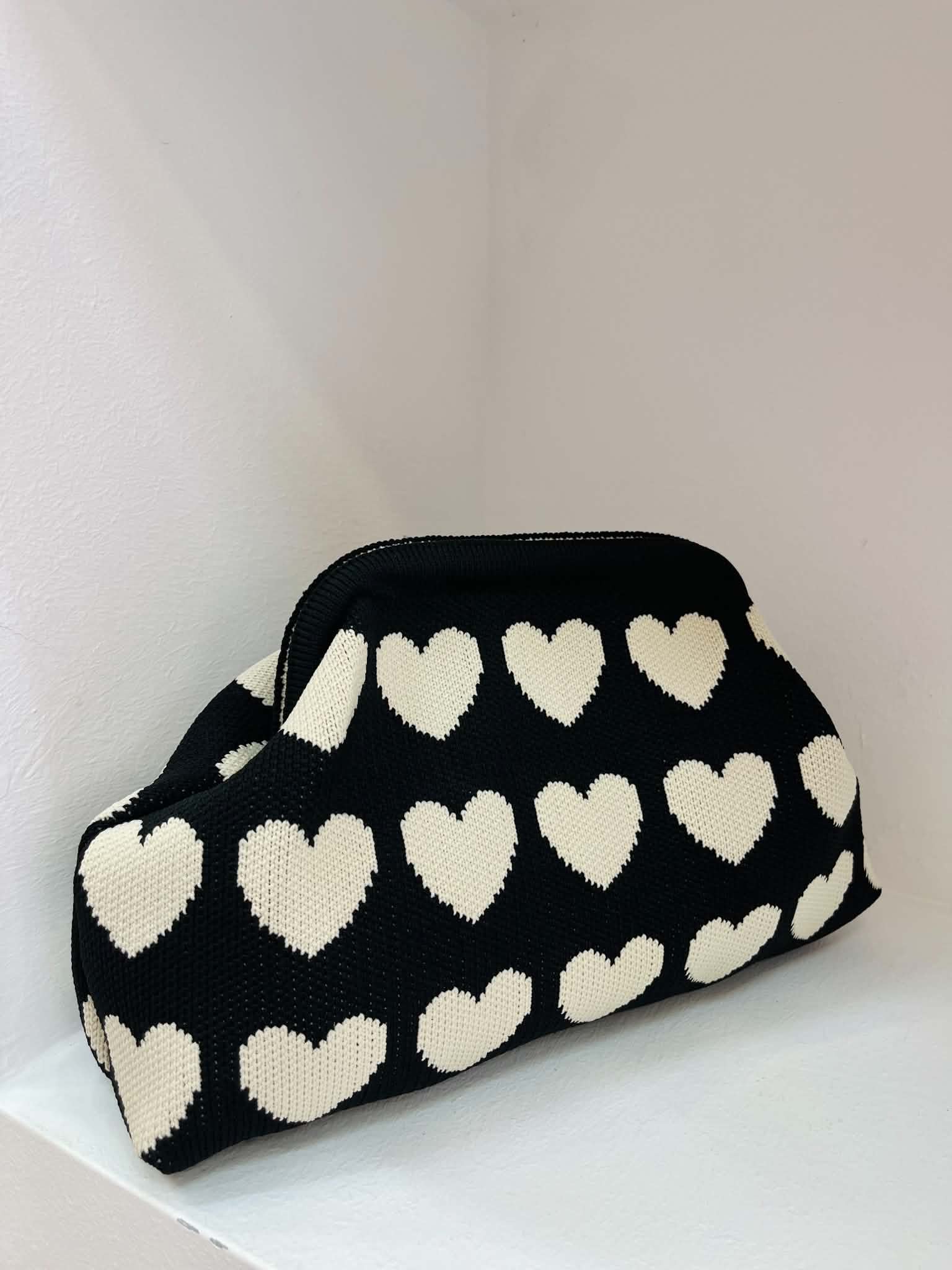 Heart Clutch Black