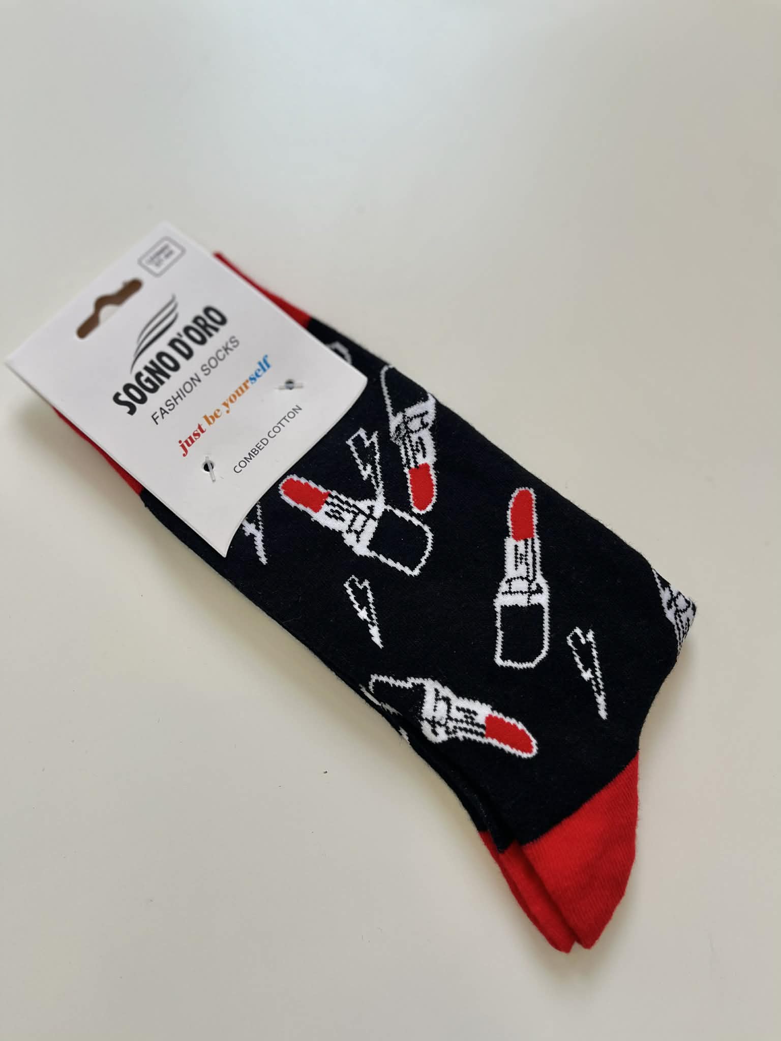 Lipstick - Socks