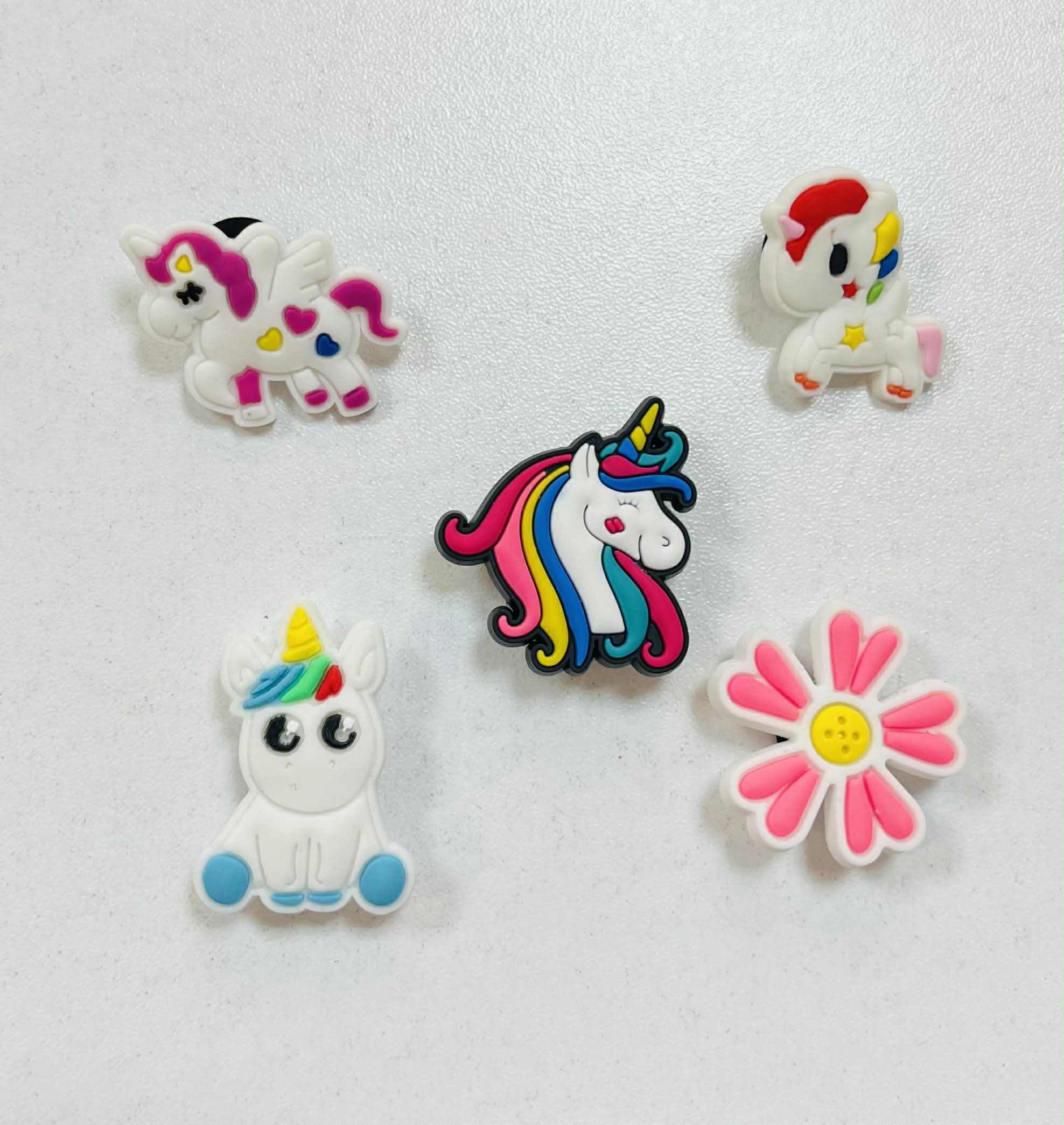 Crocs charms unicorn1 5τχμ