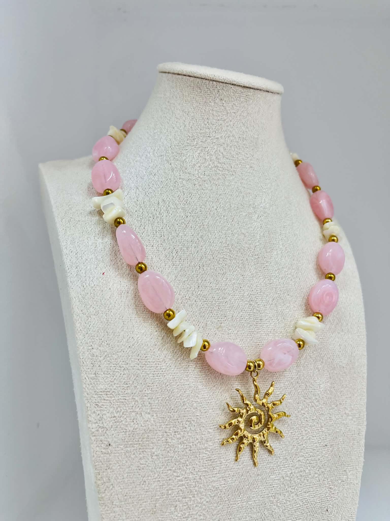 Rose Aura