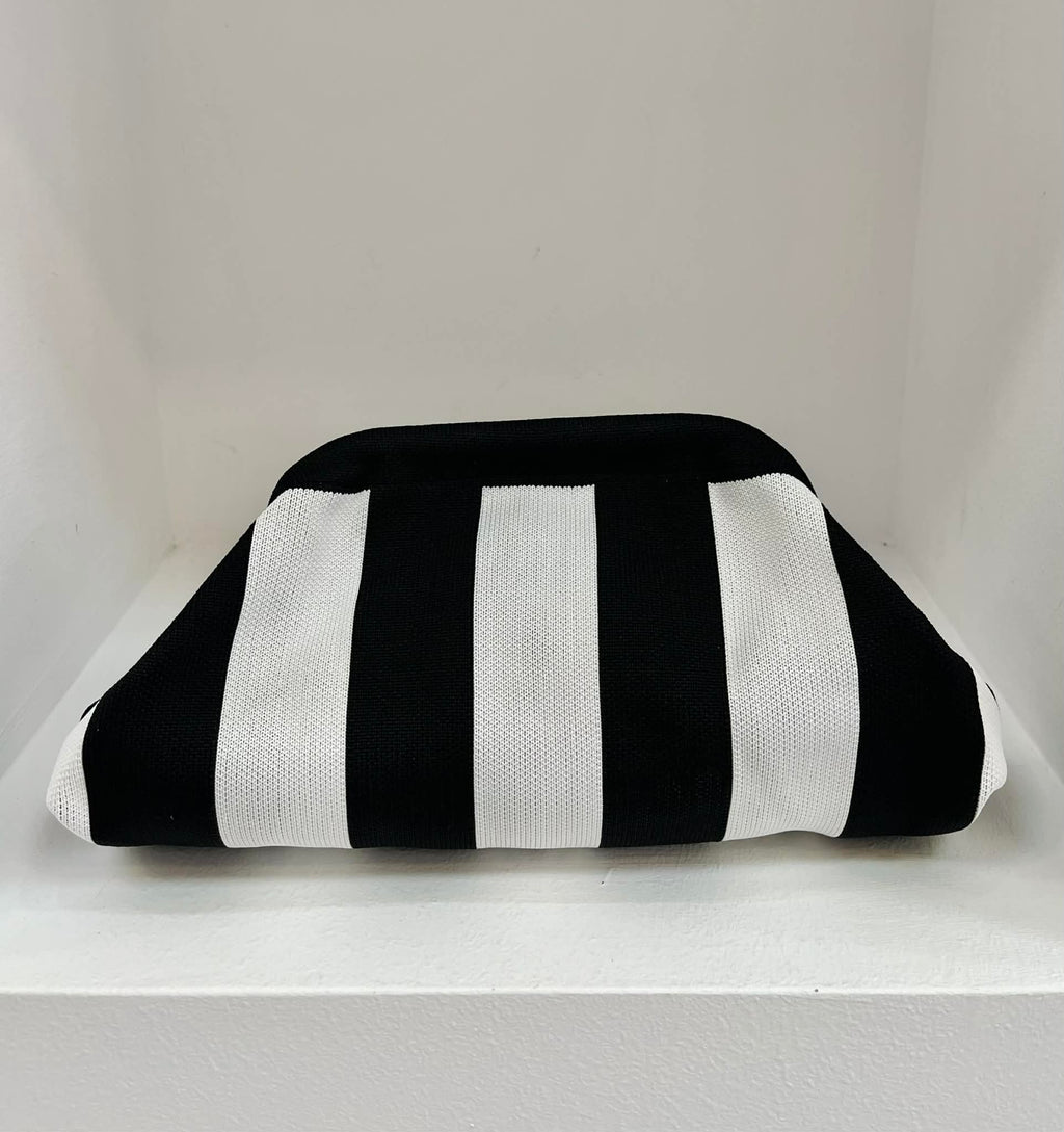 Aura - Black / White