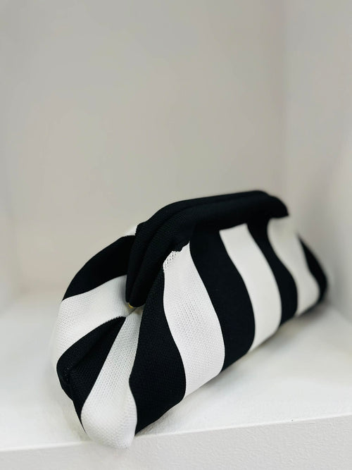 Aura - Black / White