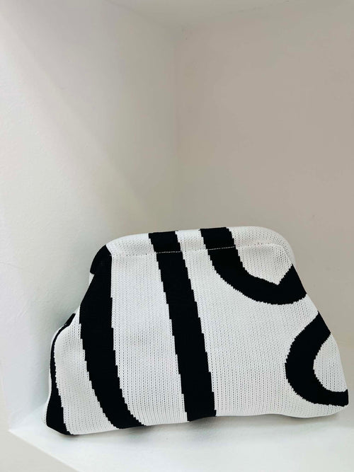 Aura Clutch - White/Black