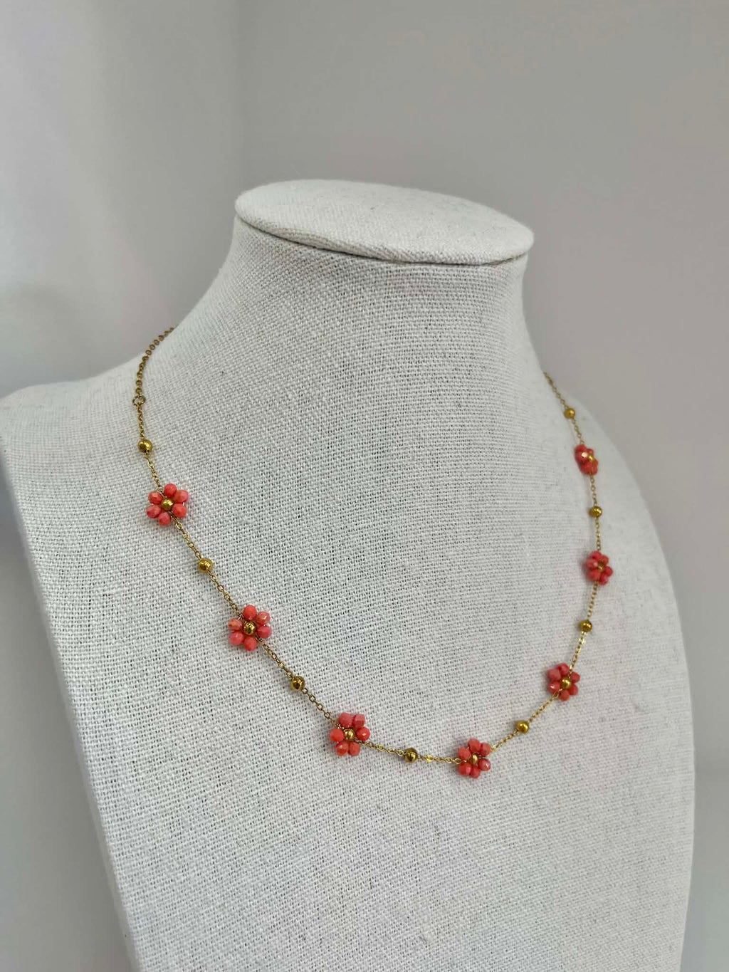 Flower Necklace - Peach