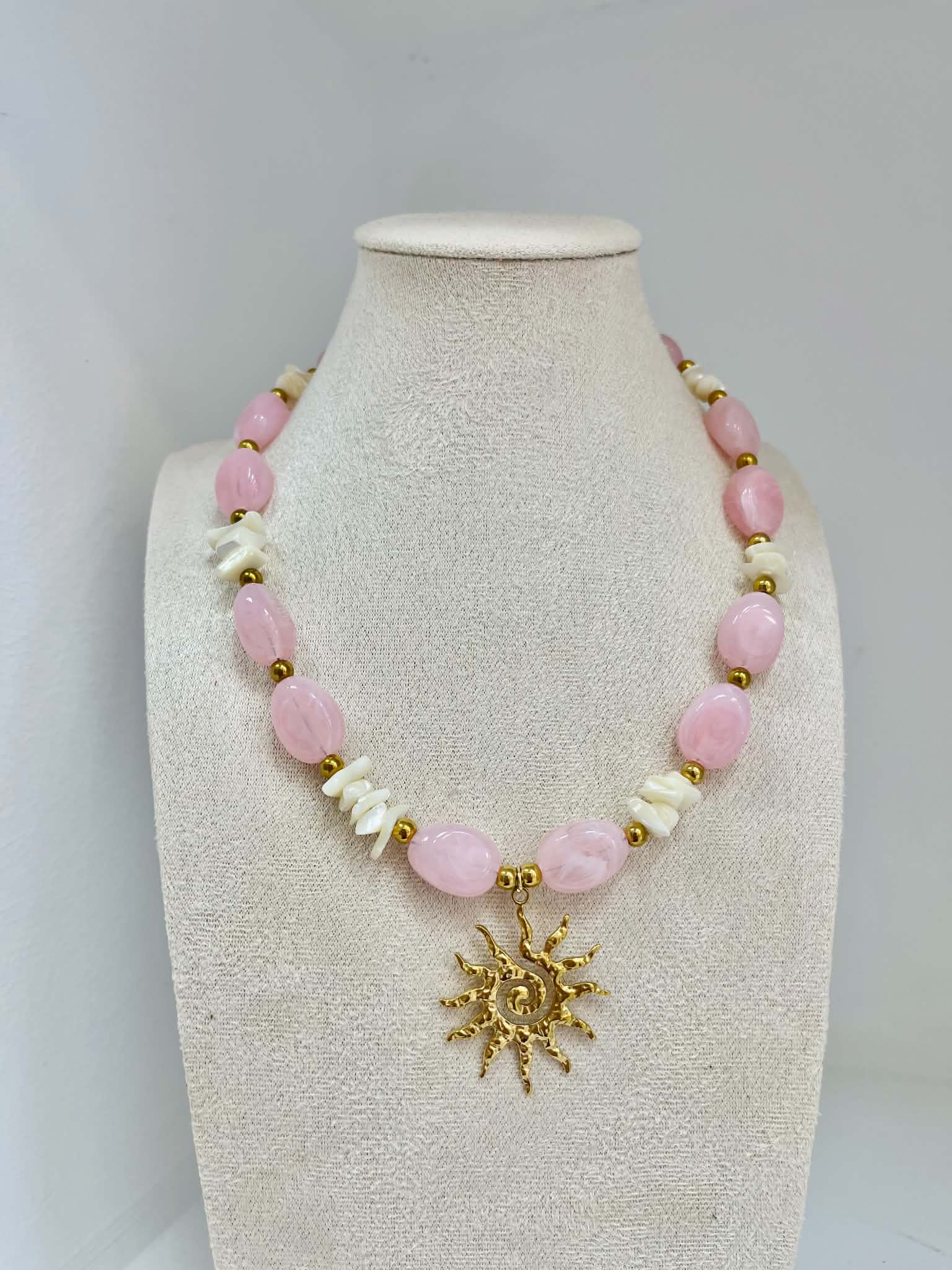 Rose Aura