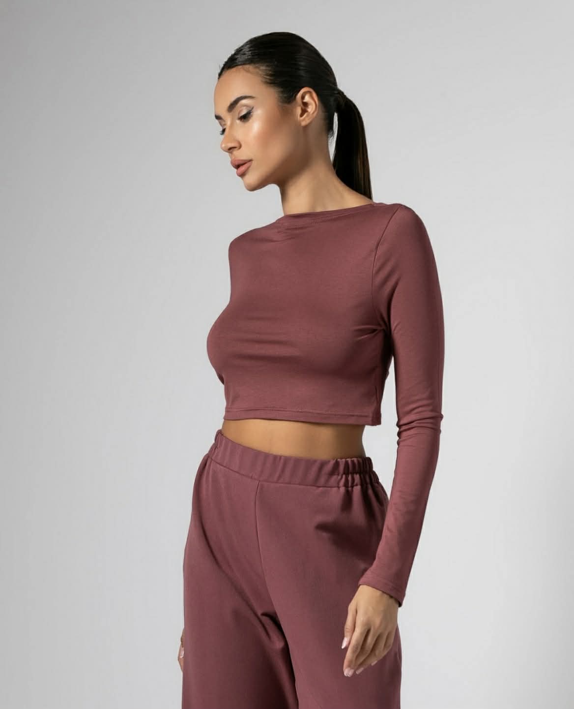 Μπλούζα μακρυμάνικη crop top με κόμπο στο στήθος Wine ginger