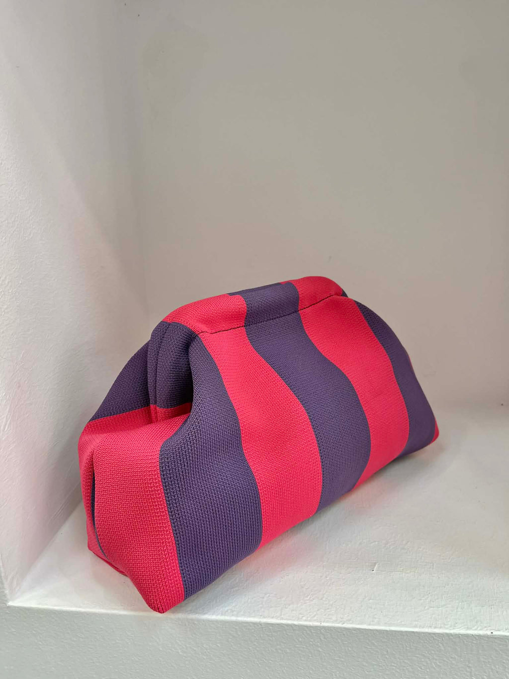 Aura Clutch - Pink / Purple