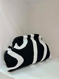 Aura Clutch - Black/White
