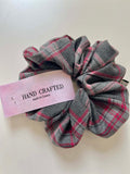 Handade Scrunchie - Check Grey